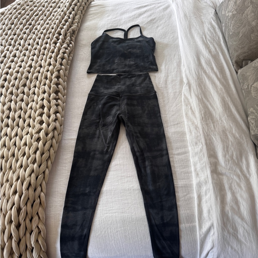 Beyond Yoga Black Tie-Dye Leggings & Crop Tank Set